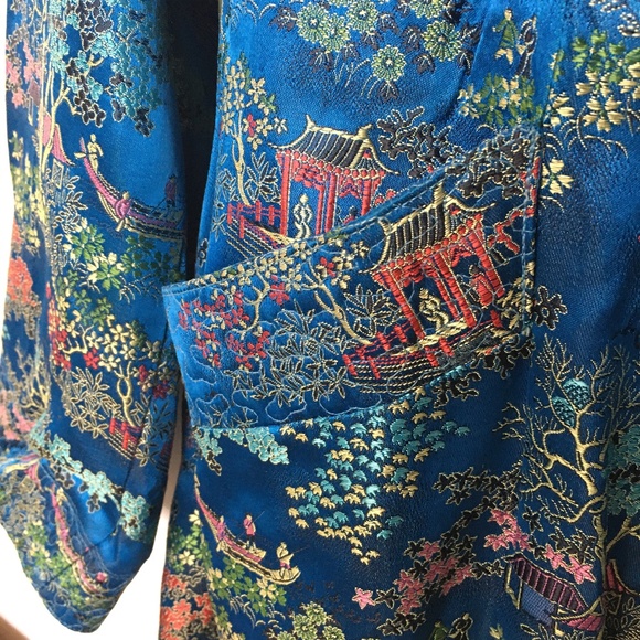 Vintage Maxi Coat Made In Hong Kong Embroidered Chinese Garden Scene Size M Blue - Picture 5 of 6